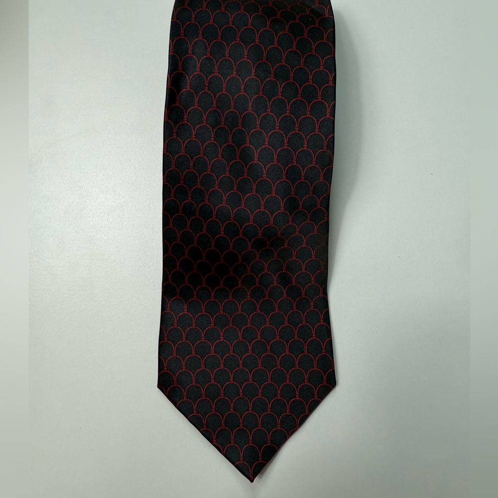 Etienne‎ Aigner Black and Red Patterned Tie